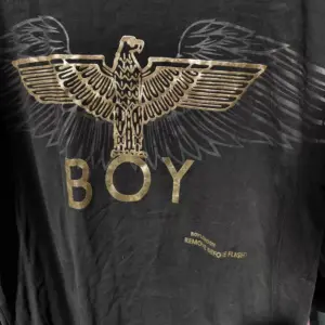 brand man-t shirt